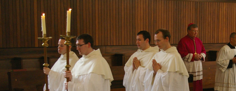 Procession durant une messe tridentine